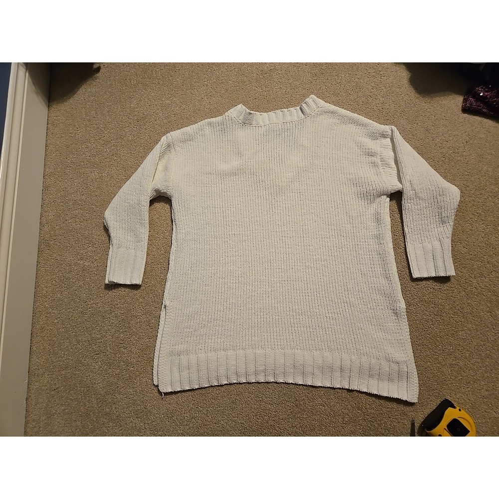 Altar'd State White Chenille Soft Pullover Sweater Size M Oversized Boxy Fit - Picture 9 of 10